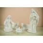 Imagen del conjunto de nacimiento de alamo decorado con detalles pintados como ejemplo de decoración.